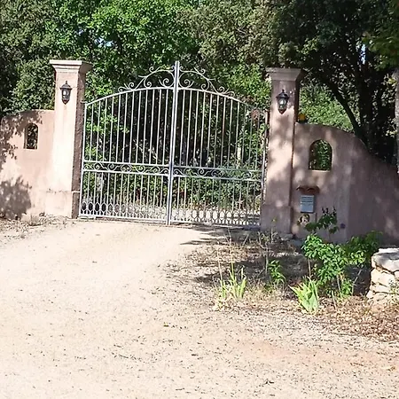 Chez Marie Bed & Breakfast *